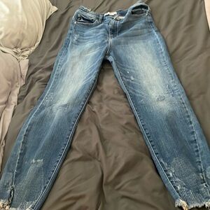 NWOT KanCan skinny distressed jeans
